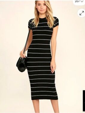DNA couture Black and White Striped Short-Sleeve Bodycon Midi Dress